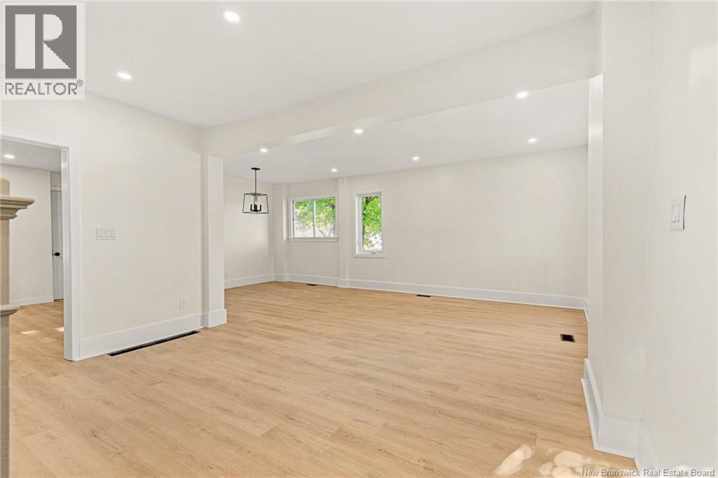 18 Mclaughlin Property Photo 8