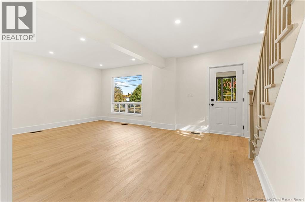 18 Mclaughlin Property Photo 9
