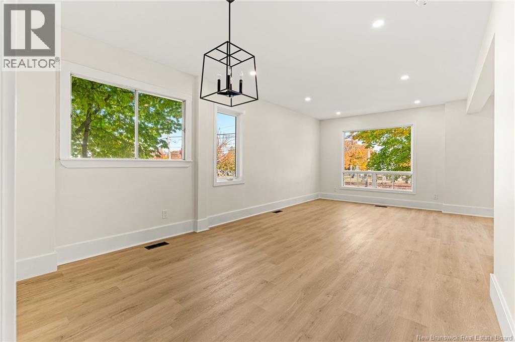 18 Mclaughlin Property Photo 12