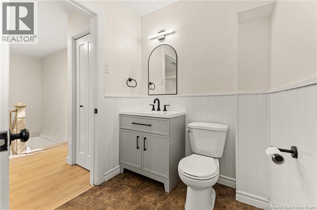 18 Mclaughlin Property Photo 34