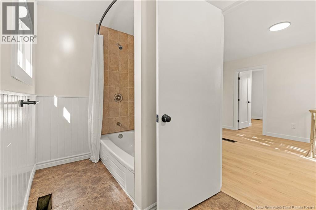 18 Mclaughlin Property Photo 35