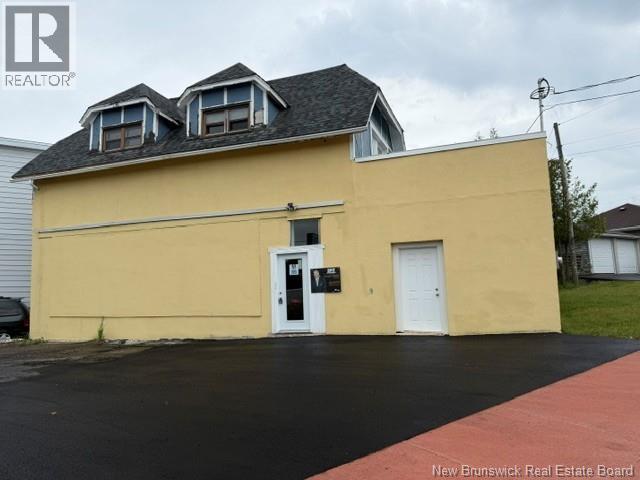 341 Douglas Avenue Property Photo 1