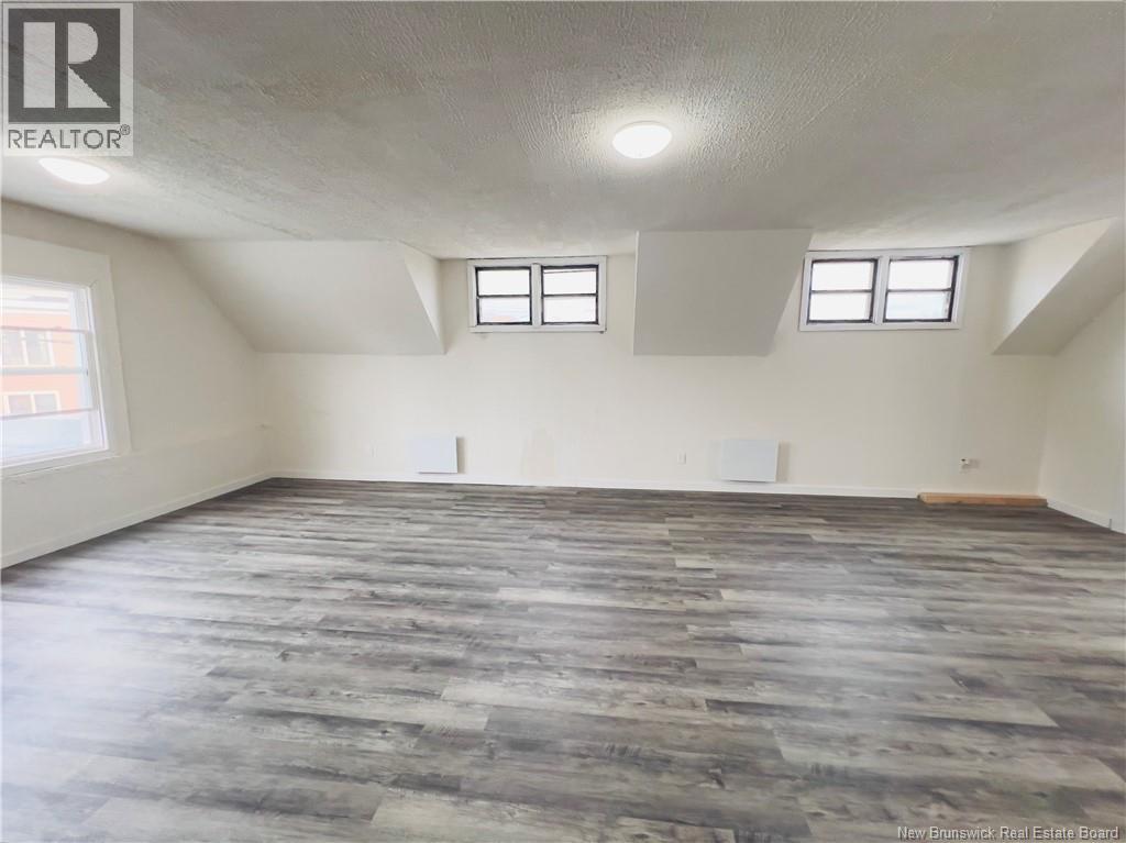 341 Douglas Avenue Property Photo 31