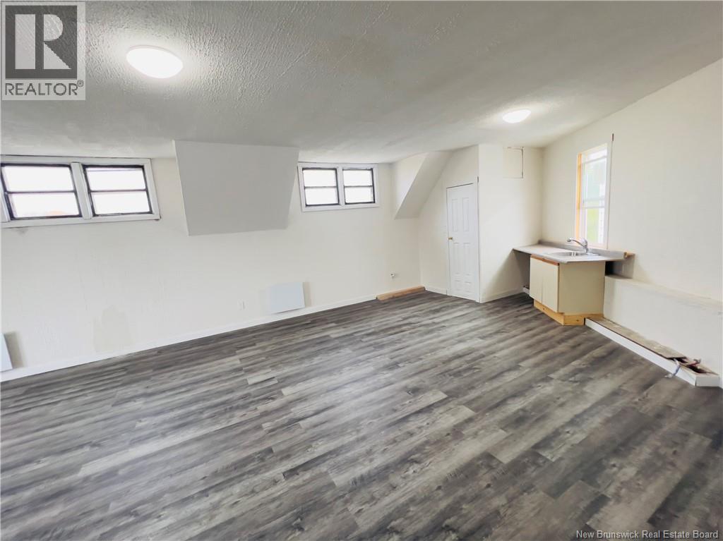 341 Douglas Avenue Property Photo 32