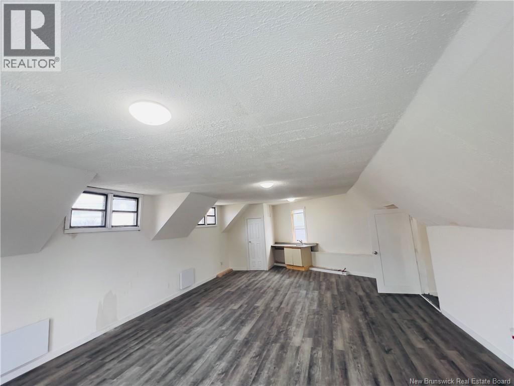 341 Douglas Avenue Property Photo 33