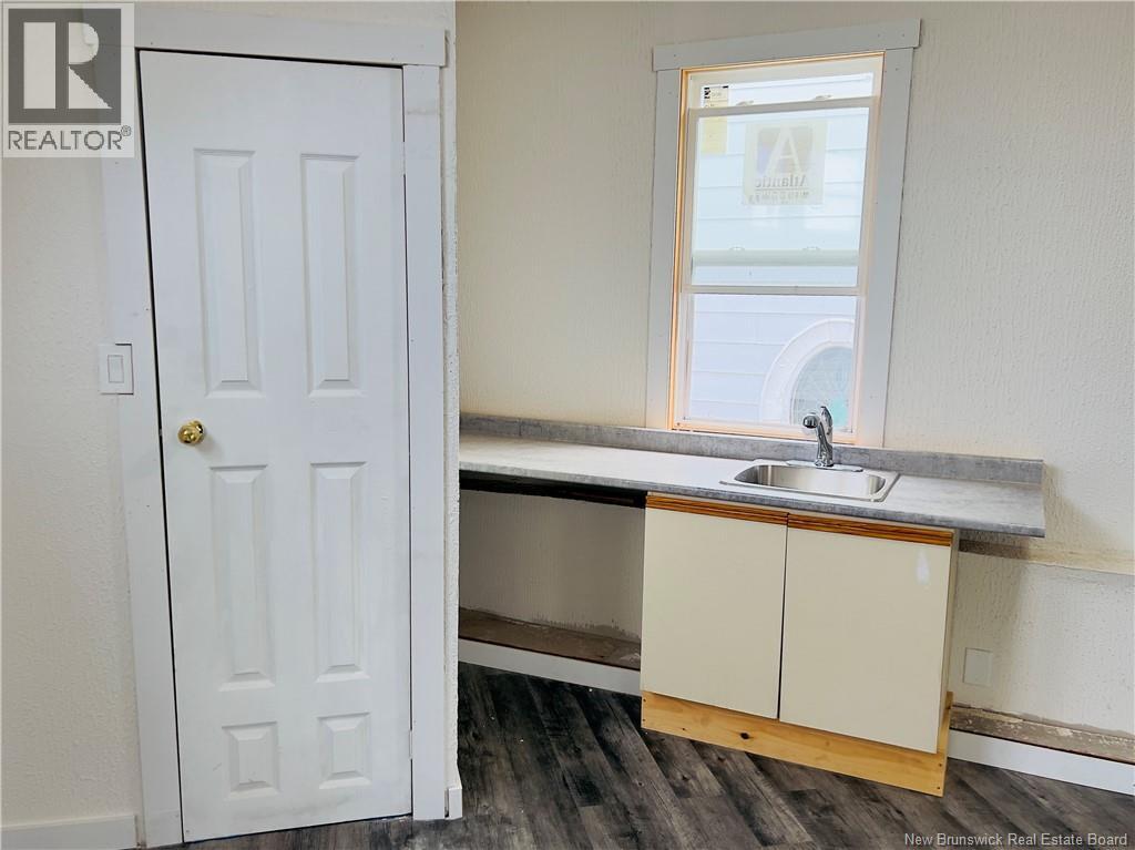 341 Douglas Avenue Property Photo 38