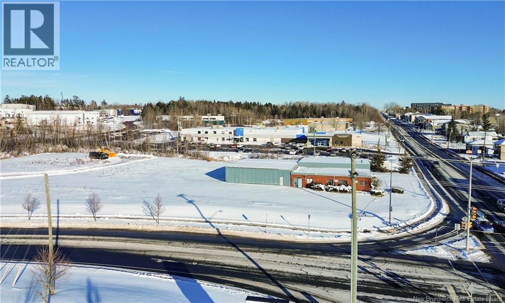 655 Champlain Street Property Photo 2