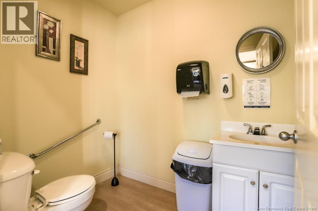 14 Wellesley Avenue Property Photo 11