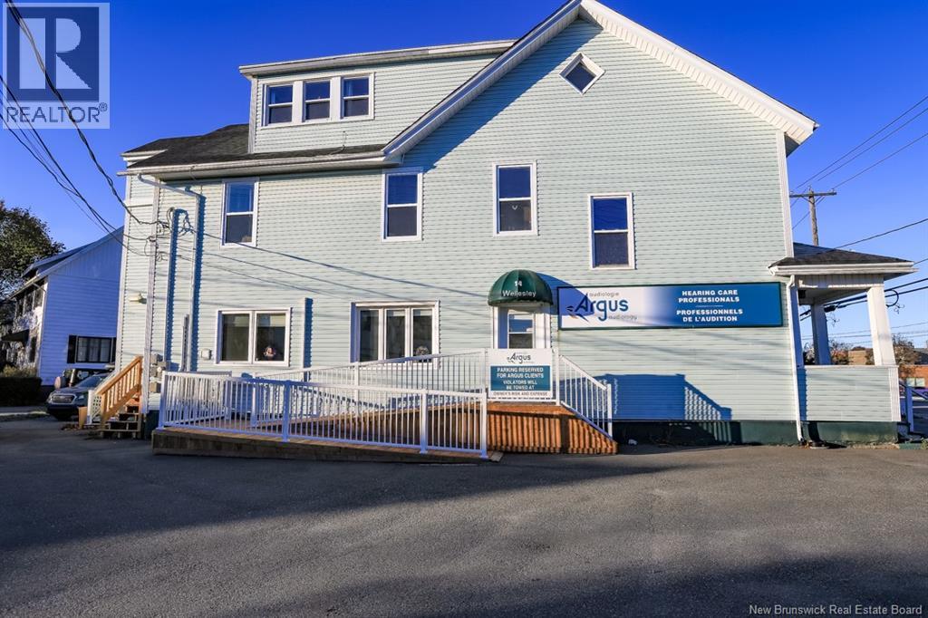 14 Wellesley Avenue Property Photo 32