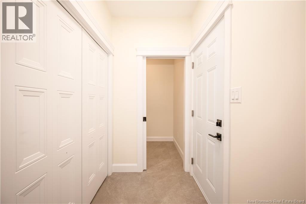 552 Royal Oaks Boulevard Property Photo 11