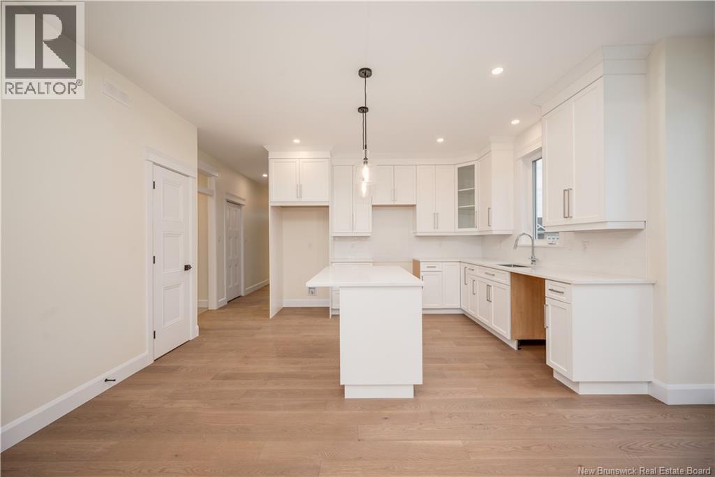 552 Royal Oaks Boulevard Property Photo 20