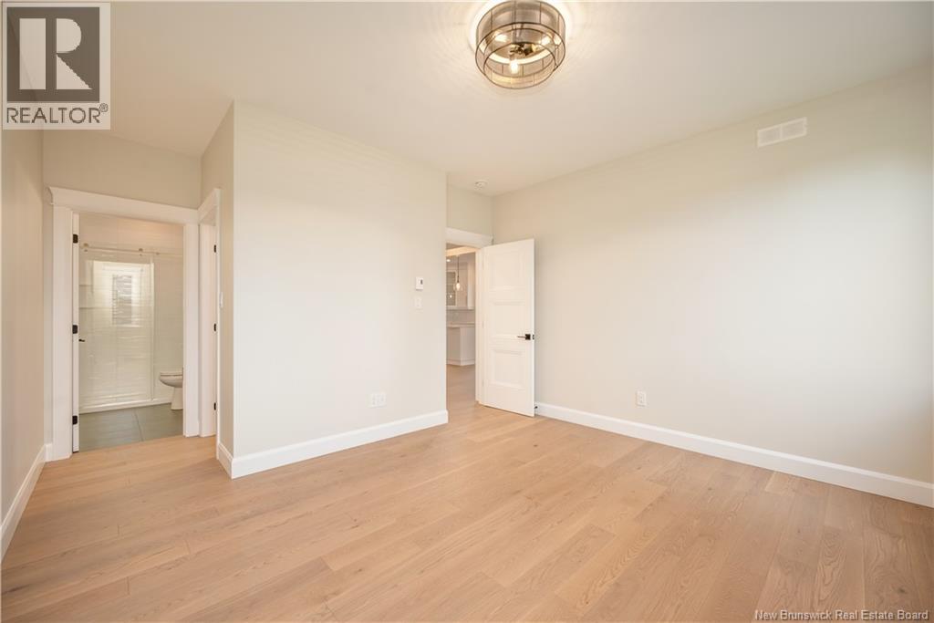 552 Royal Oaks Boulevard Property Photo 32