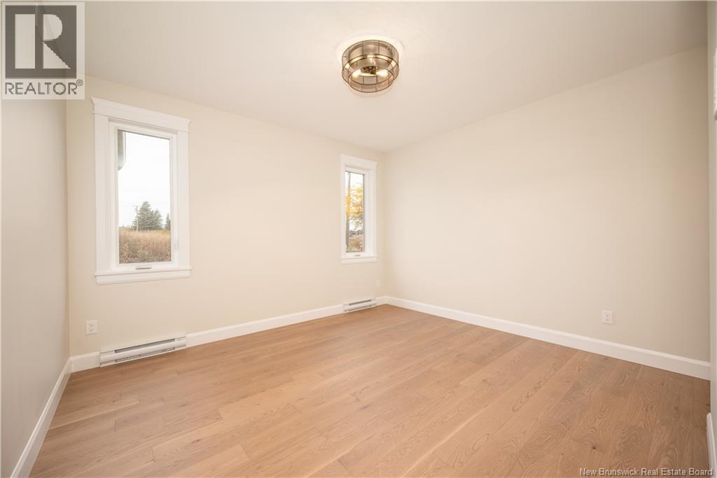 552 Royal Oaks Boulevard Property Photo 33