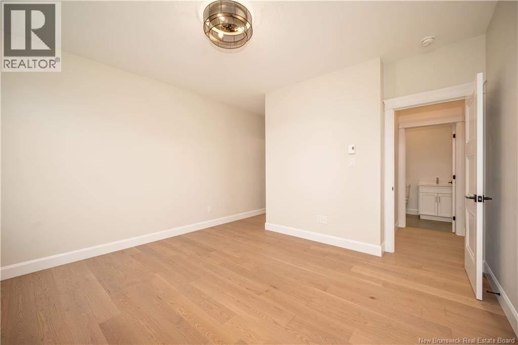 552 Royal Oaks Boulevard Property Photo 35