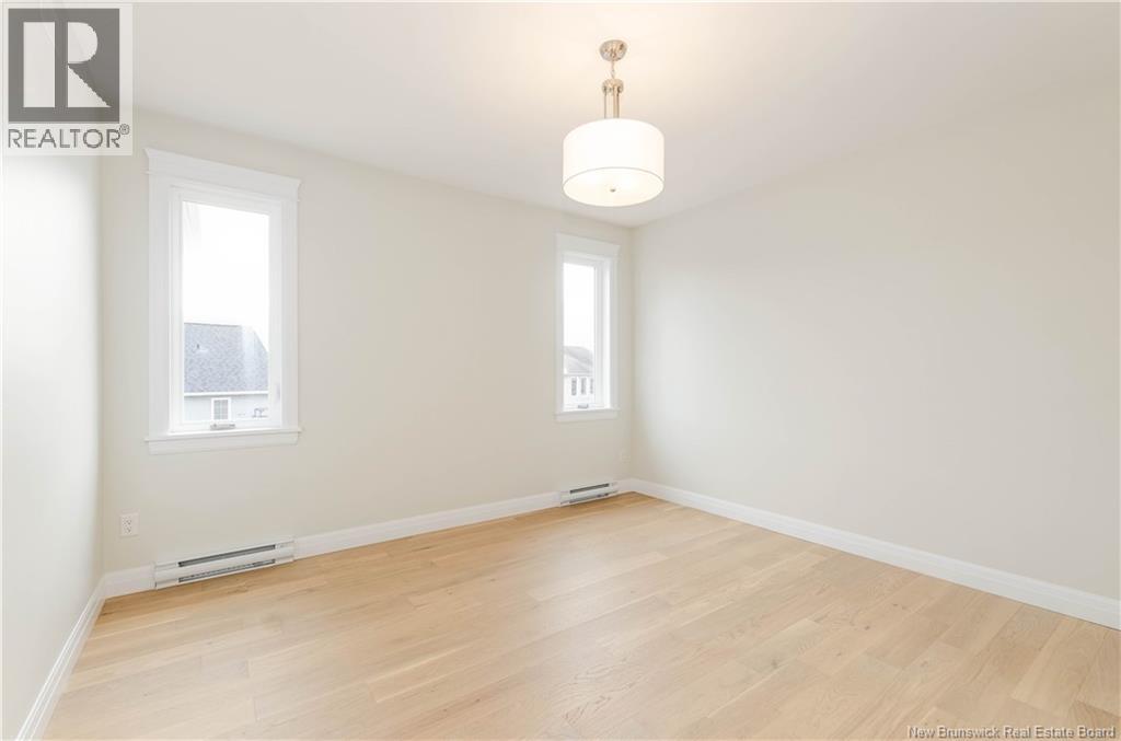 546 Royal Oaks Boulevard Property Photo 32