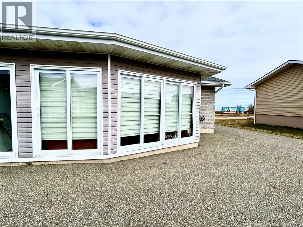 7662 Du Havre Property Photo 7