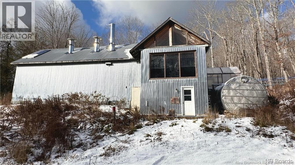 Na Woods Road Property Photo 9