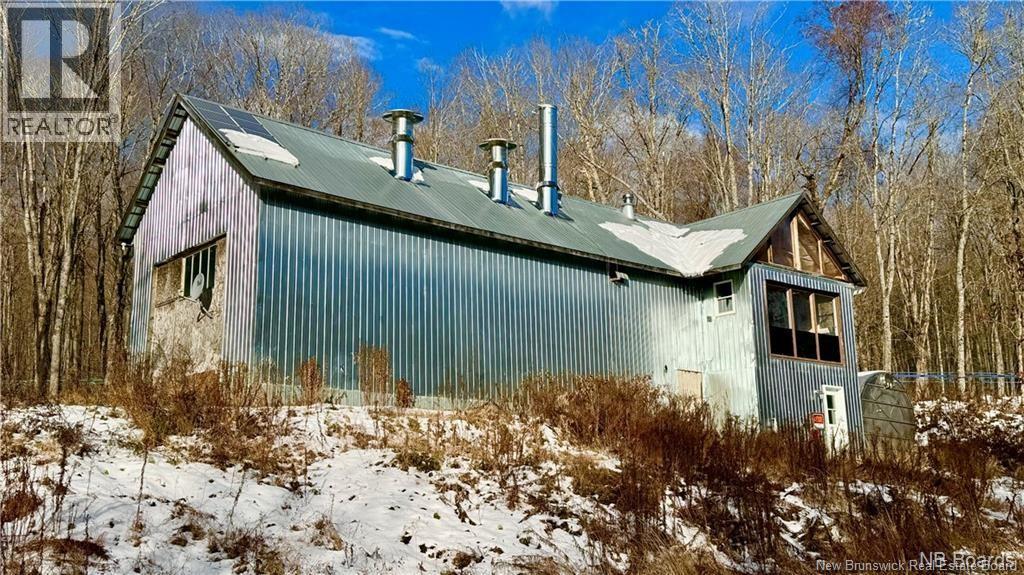 Na Woods Road Property Photo 5