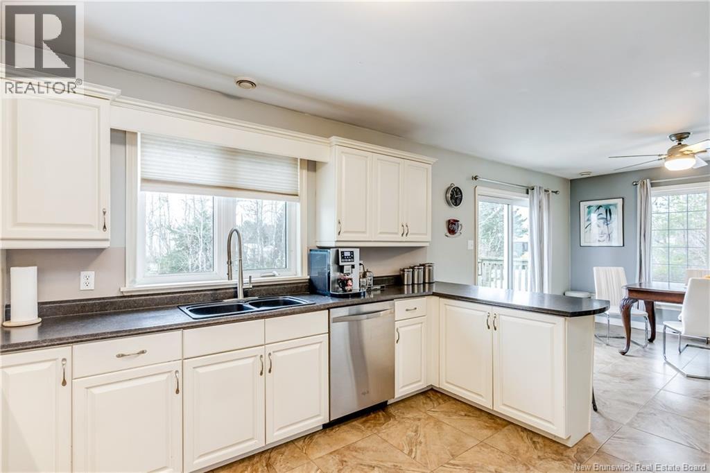 21 Des Perdrix Court Property Photo 6
