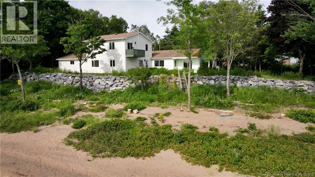 8 Tennis Court Road Property Photo 11