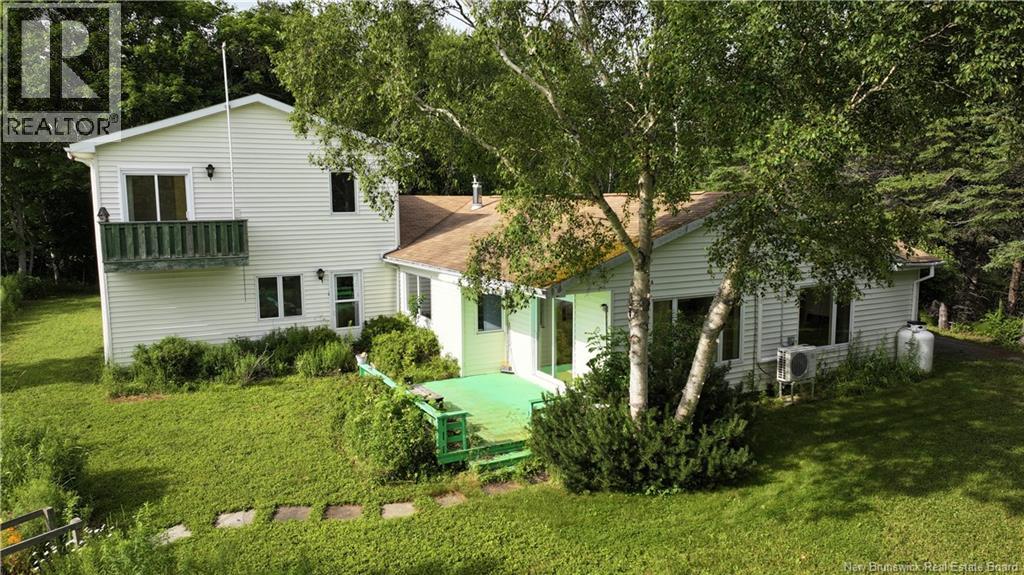 8 Tennis Court Road Property Photo 16