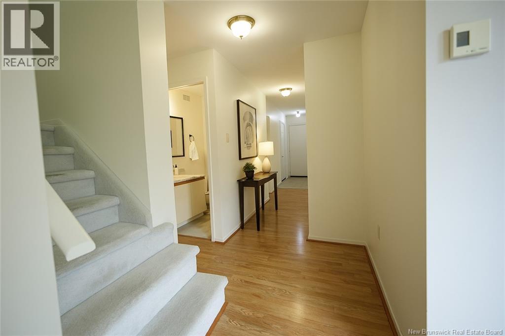 8 Tennis Court Road Property Photo 22