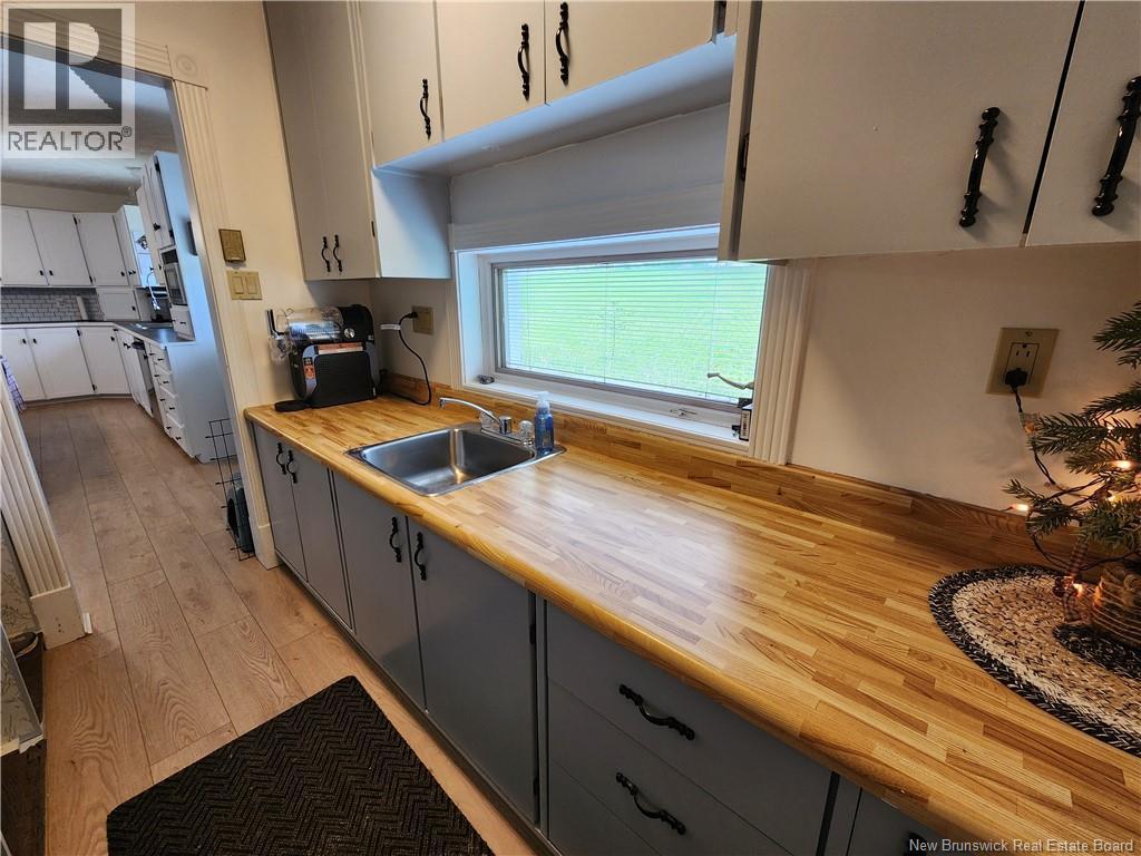 315 Bernier Street Property Photo 17