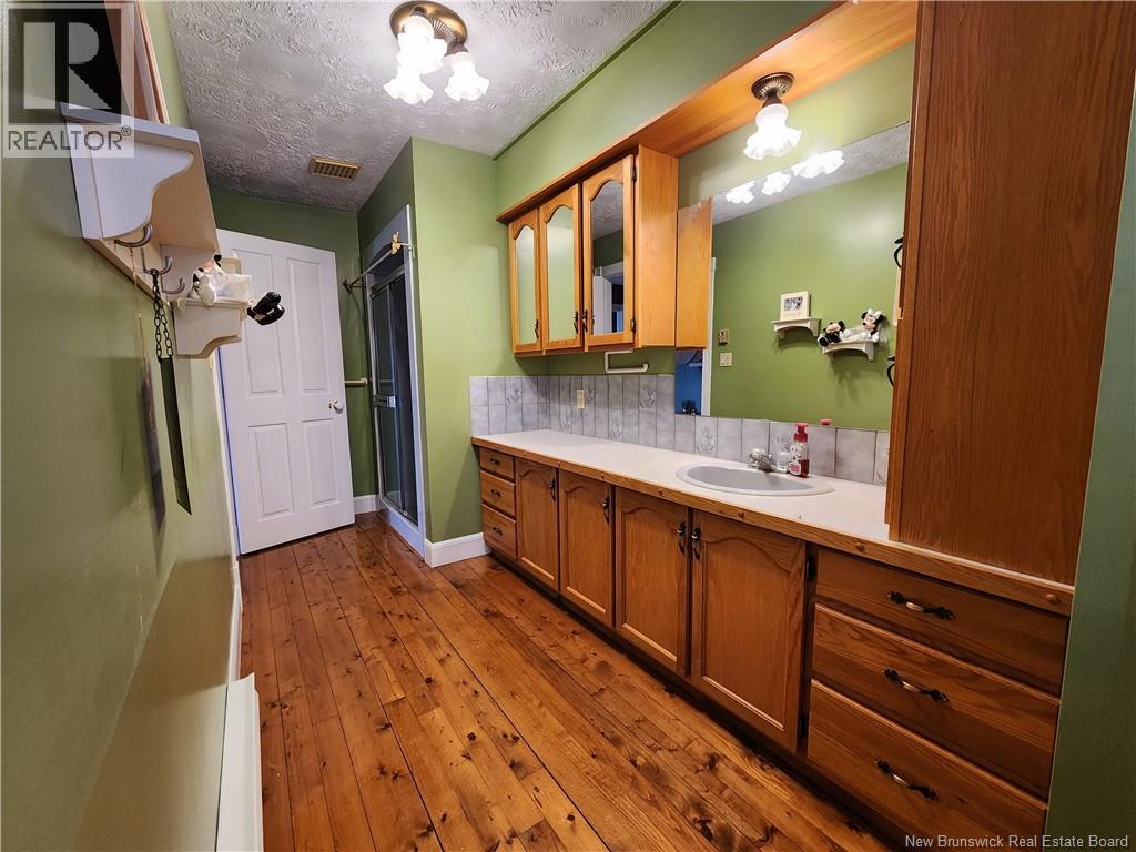 315 Bernier Street Property Photo 20