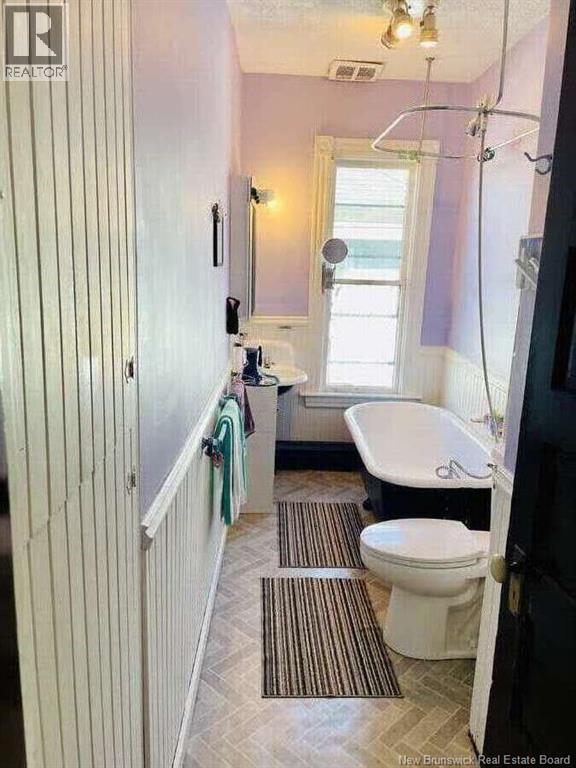 458 Summer Street Property Photo 37
