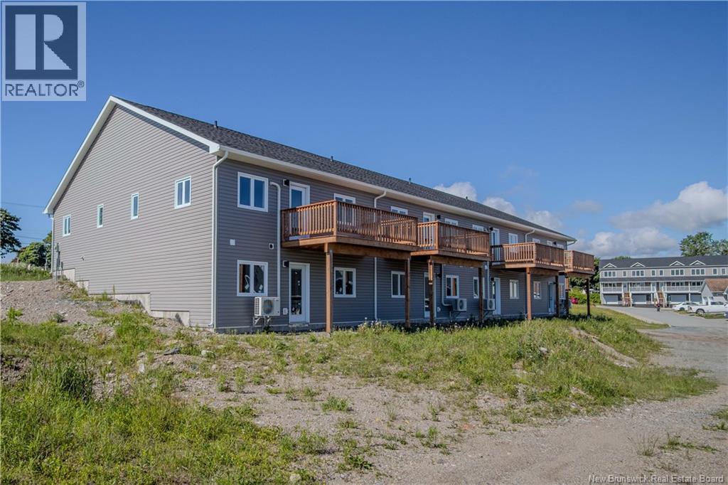 47 Rockingstone Drive Property Photo 34