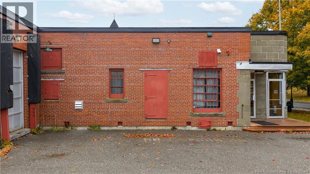 49 Main Street Property Photo 4