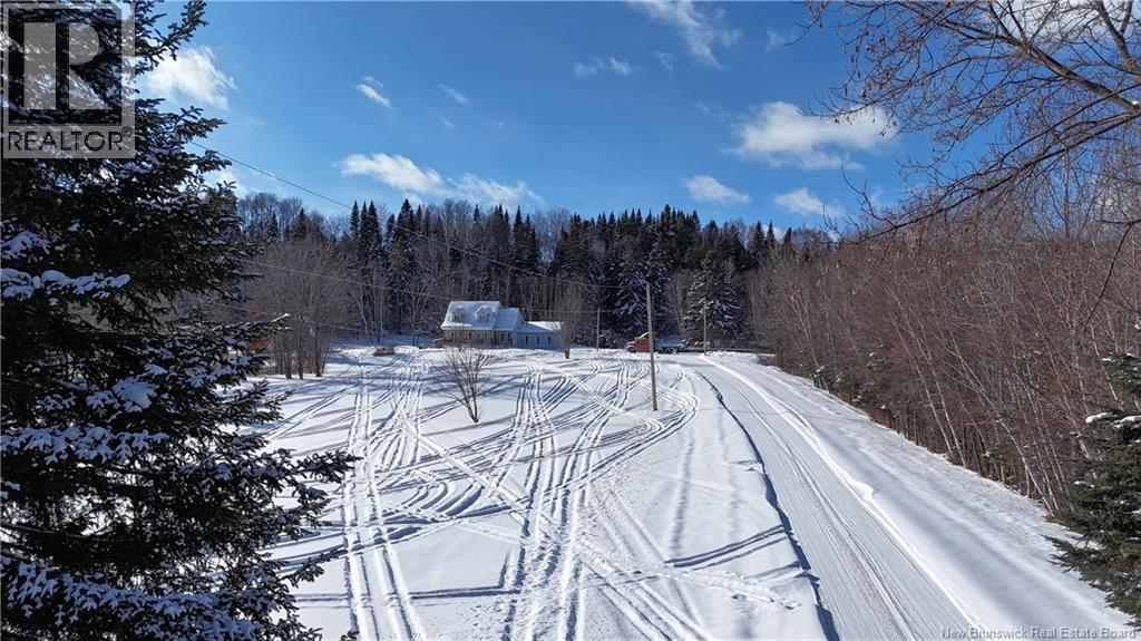 949 West River Road Property Photo 2