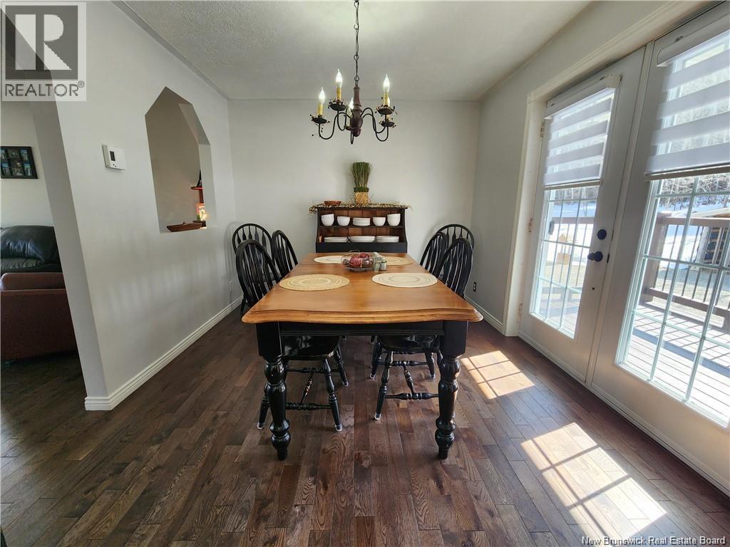 949 West River Road Property Photo 12