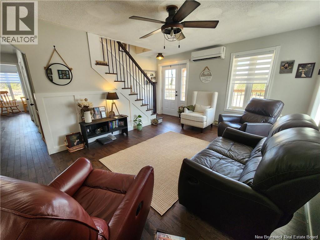 949 West River Road Property Photo 15