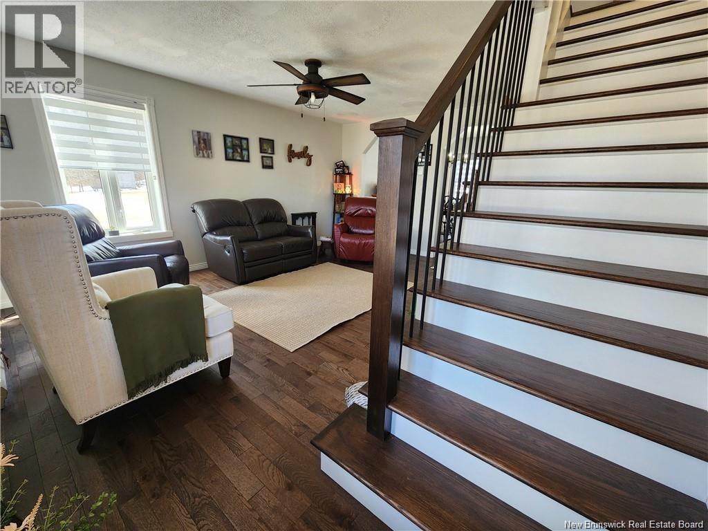 949 West River Road Property Photo 16