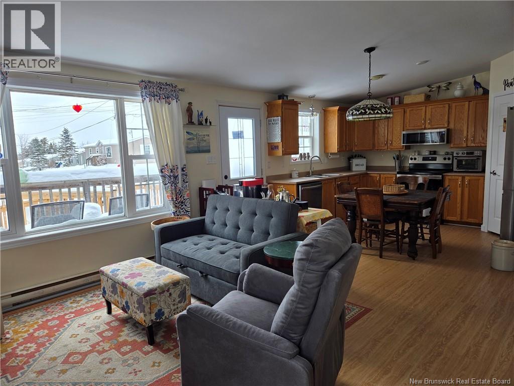 36 Hayward Lane Property Photo 5