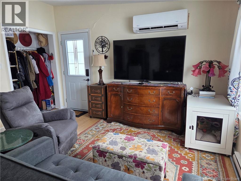 36 Hayward Lane Property Photo 6