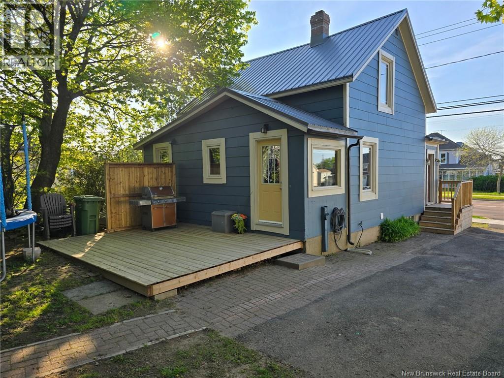 455 Main Street Property Photo 2