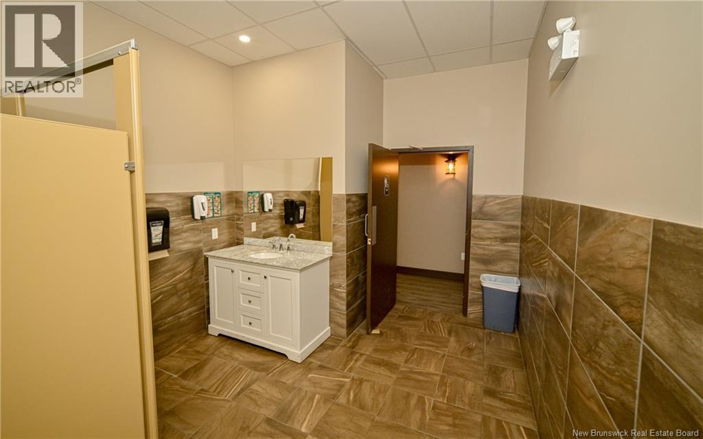 748 New Brunswick 105 Property Photo 11