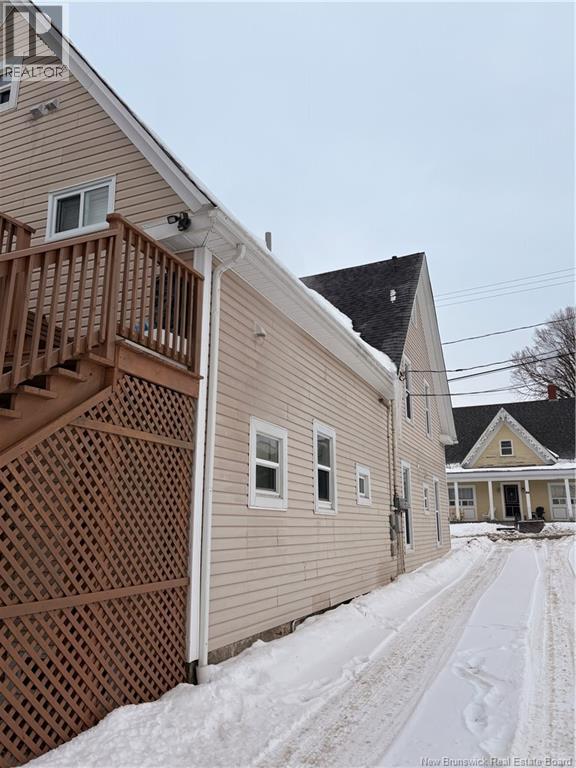 18 Carleton Street Property Photo 4