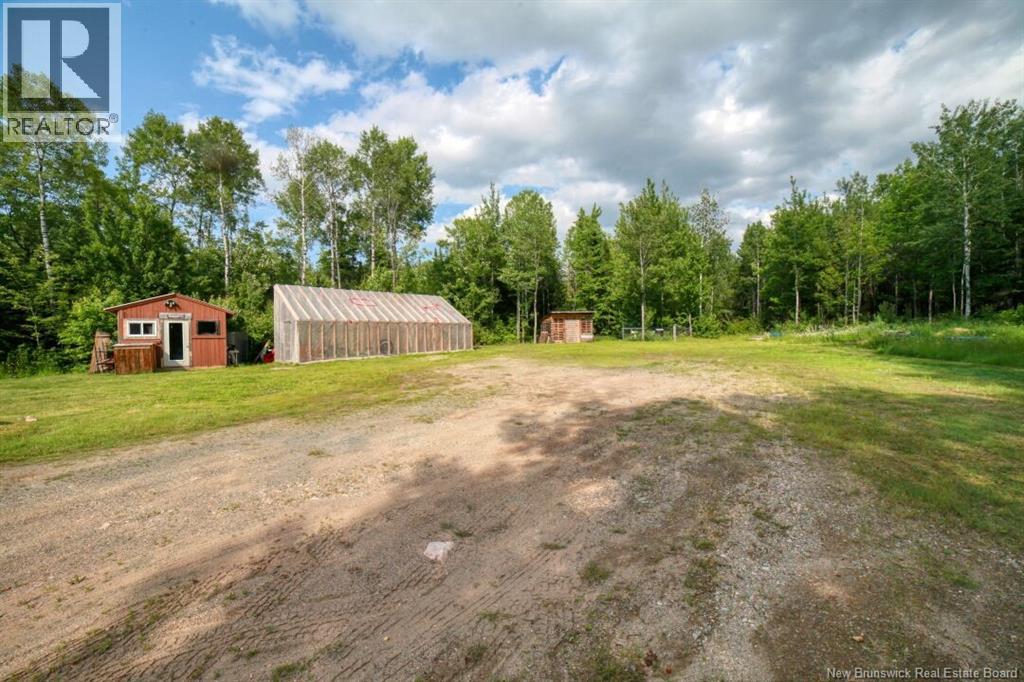 275 Chamberlain Settlement Property Photo 8
