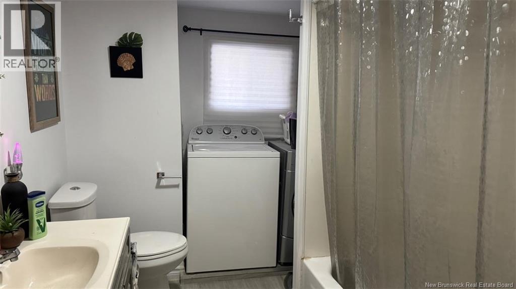 5742 Centrale Street Property Photo 9