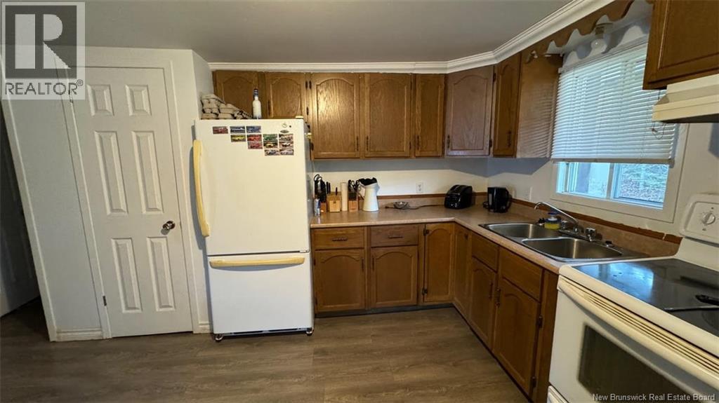 5742 Centrale Street Property Photo 13