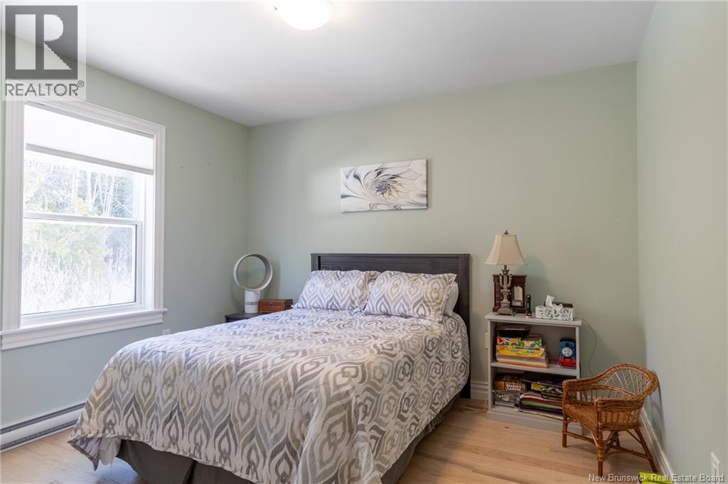 50 Walker Crescent Property Photo 18