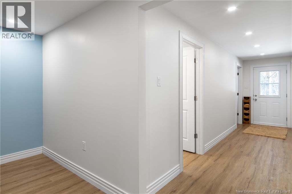 50 Walker Crescent Property Photo 24