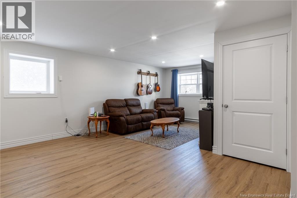 50 Walker Crescent Property Photo 26