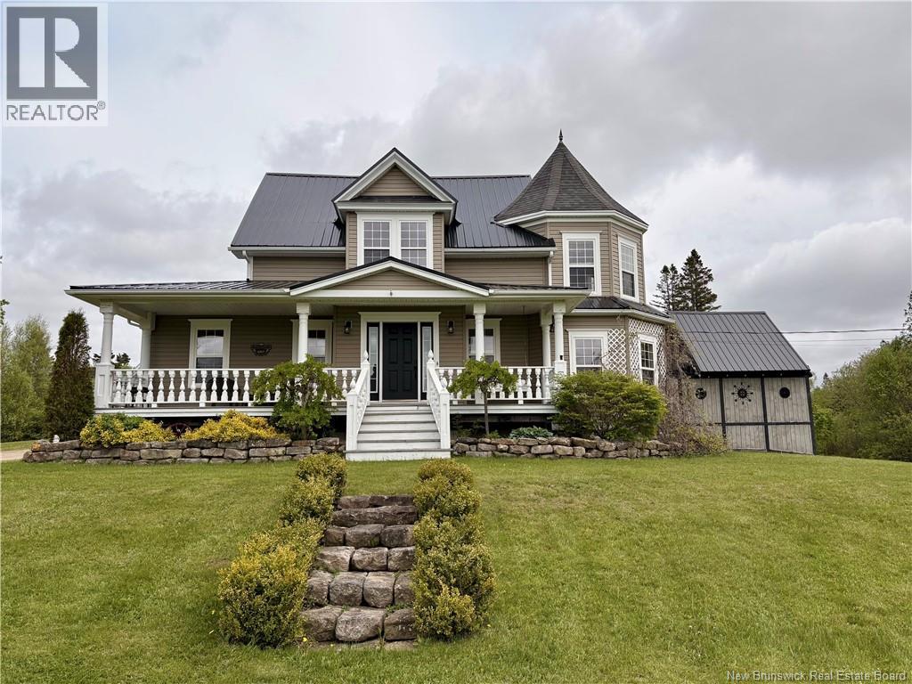 521 Royal Property Photo 2
