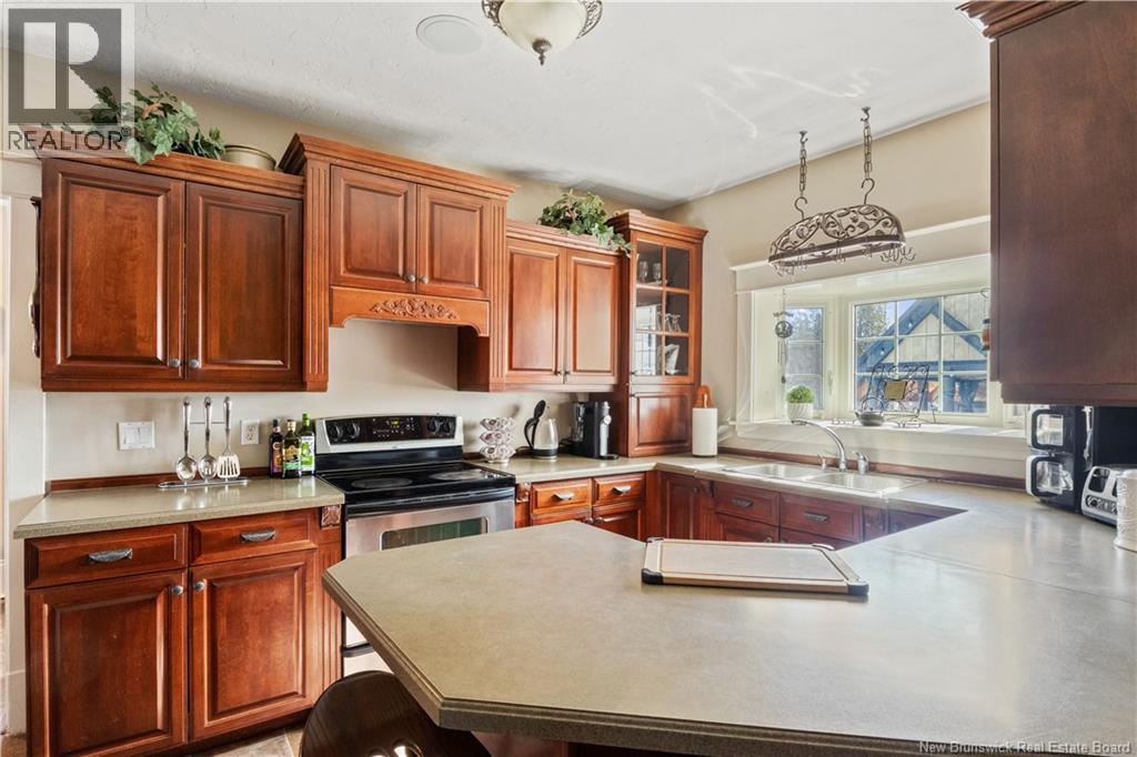 521 Royal Property Photo 11