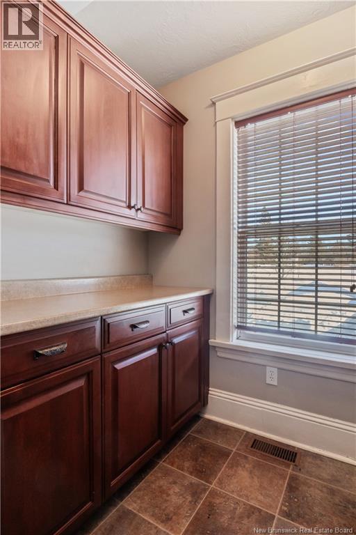 521 Royal Property Photo 18
