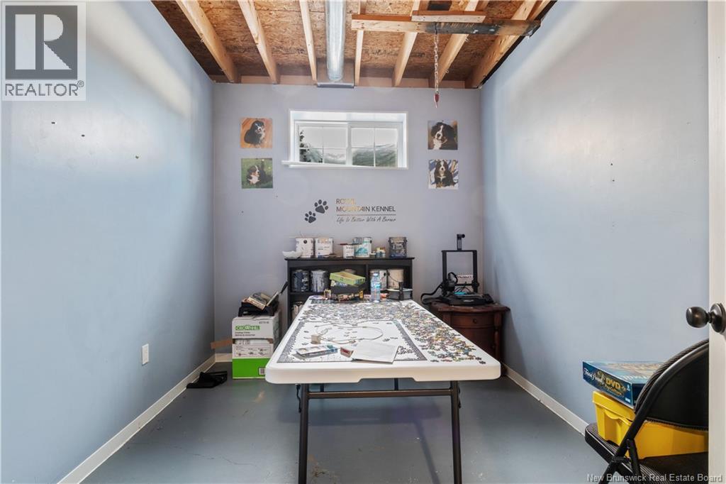 521 Royal Property Photo 32